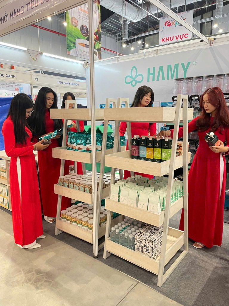 gan ket ba nha nha truong doanh nghiep sinh vien trong he sinh thai doi moi 2